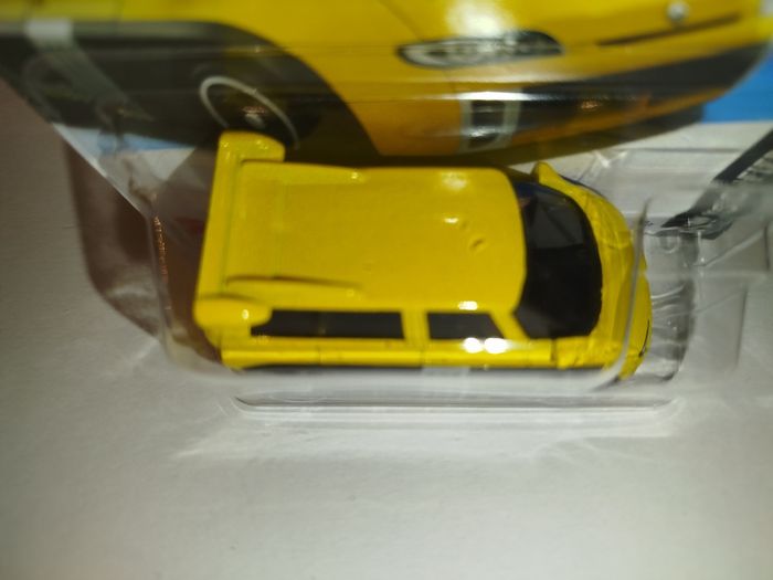 Hot Wheels Renault Espace F1 1êre Édition 2025 - photo numéro 6
