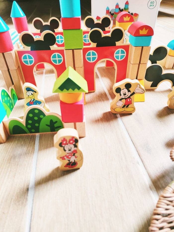 🏰Coffret Château Disney blocs cubes de construction en bois marque Disney - photo numéro 3