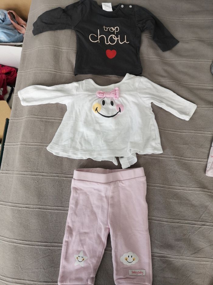 Lot 6 pièces 3 mois - photo numéro 2