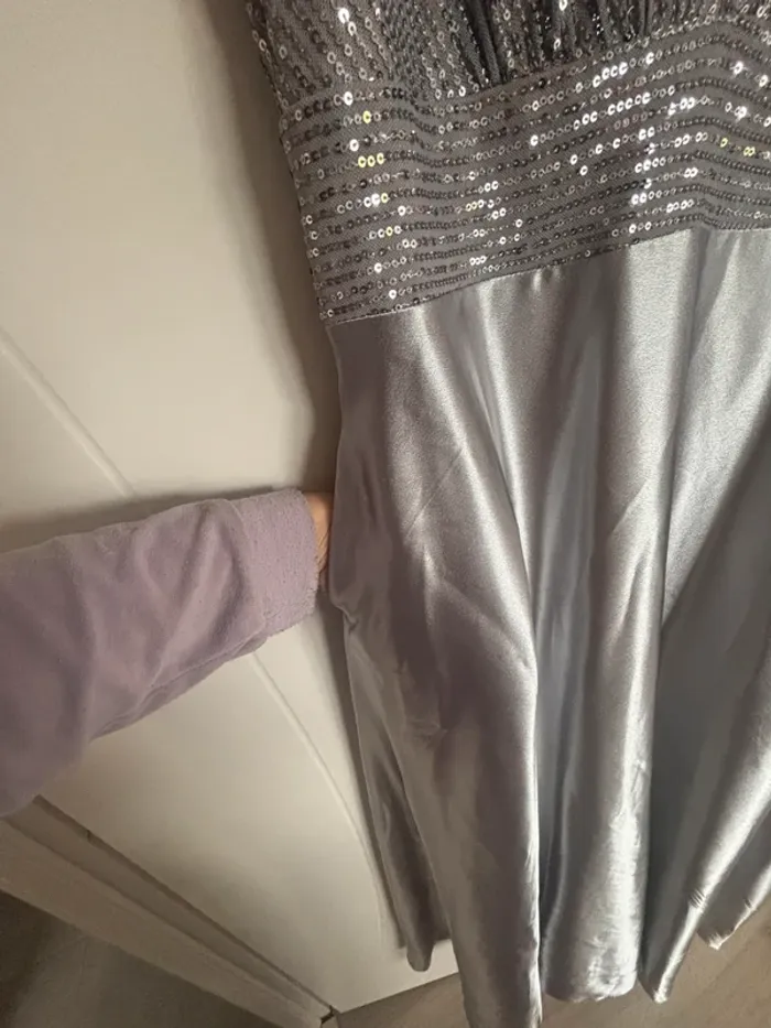 Robe de soirée - photo numéro 4