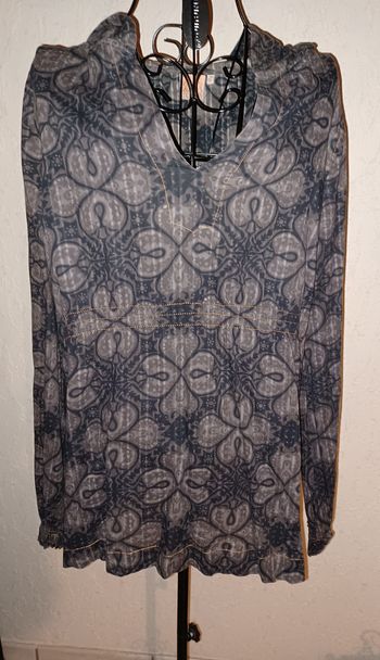 tunique à capuche tm