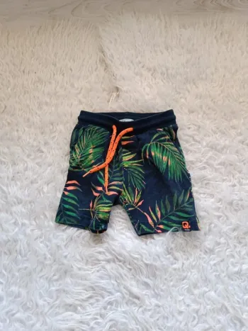 Short 9 mois