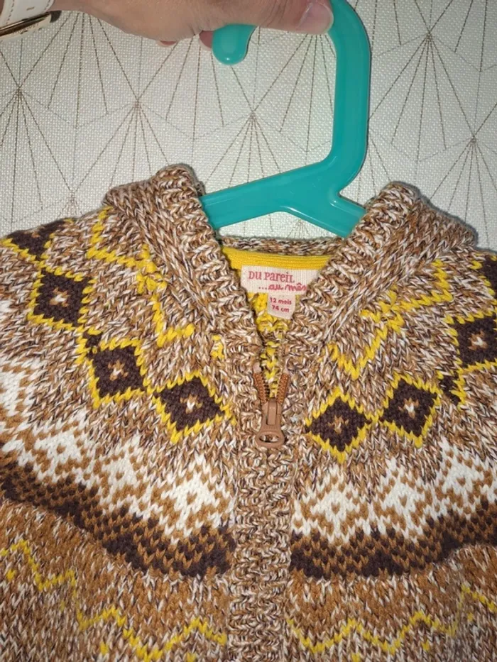 Pull gilet mignon comme neuf dpam 12 mois moutarde porté 1 fois - photo numéro 4