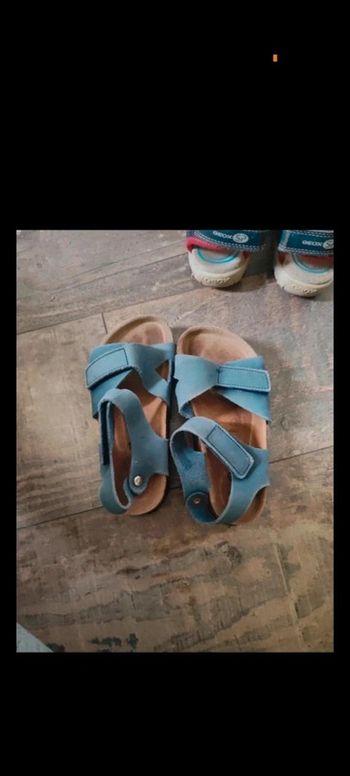 Sandales
