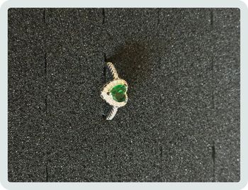Bague réglable et ajustable à cœur vert
