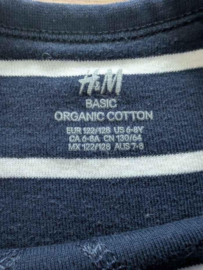 T shirt manches longues H&M rayures bleu marine et blanc 6-8 ans - photo numéro 2