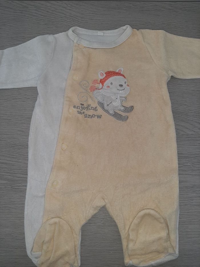 Lot pyjamas - photo numéro 2