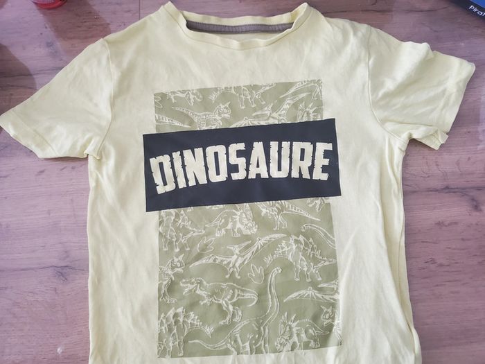 Tshirt manches courtes dinosaure Gémo 8 ans - photo numéro 2