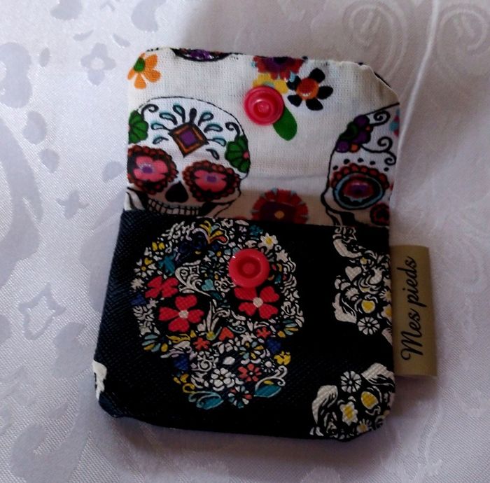 Petit porte monnaie cranes et fleurs - photo numéro 2
