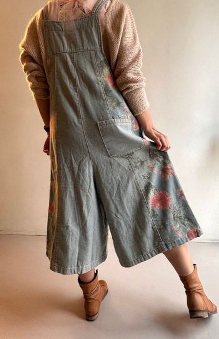Salopette en jean fleuri / combinaison en denim fleural - photo numéro 3