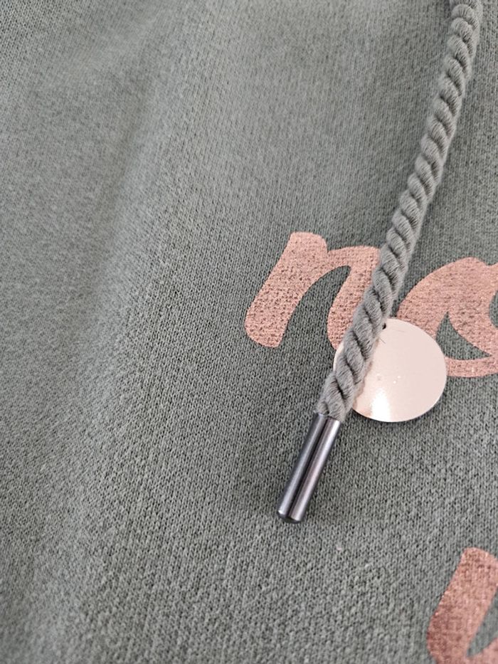 Guess pull vert à capuche taille XS - photo numéro 8
