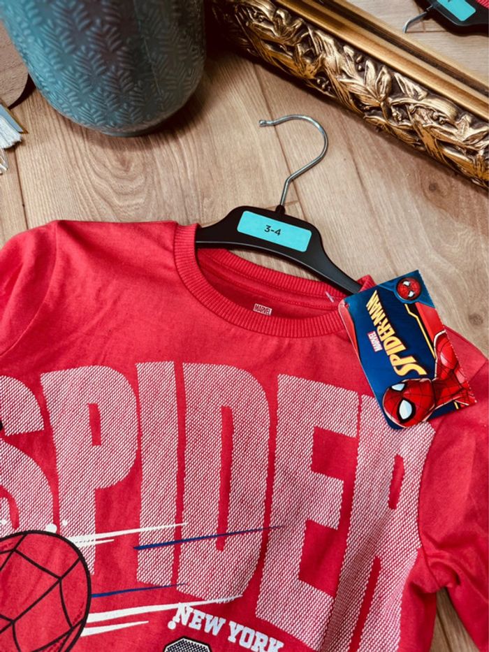 Taille 3-4 ans pyjama 2 pièces coton fin garçon Marvel bleu marine et rouge Neuf * Spiderman * 💙 - photo numéro 2