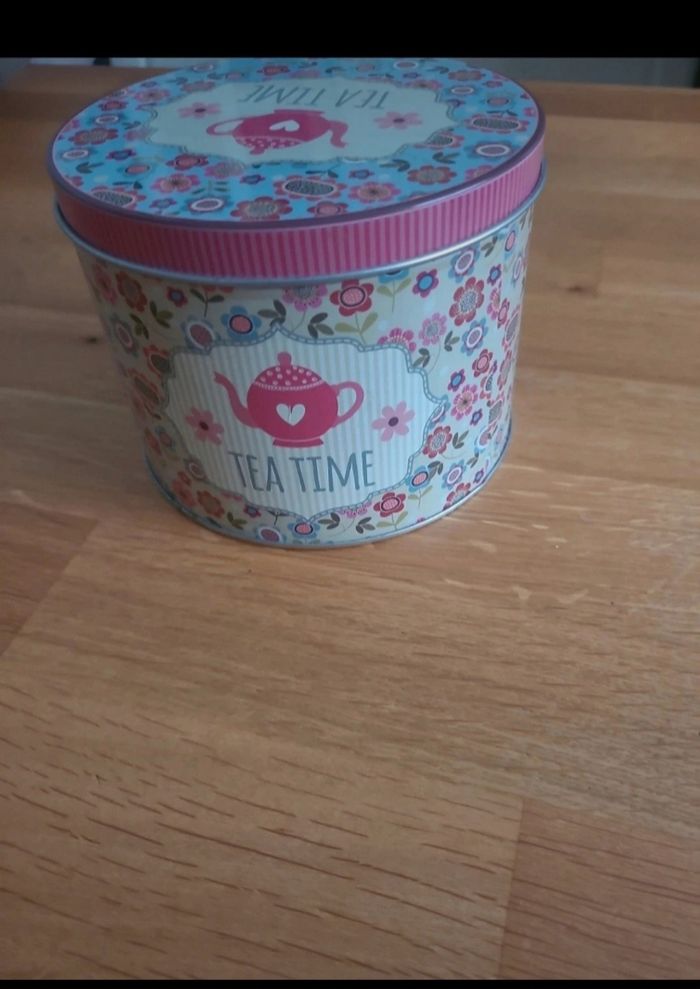 Tasse à thé neuve dans sa boîte métal - photo numéro 4
