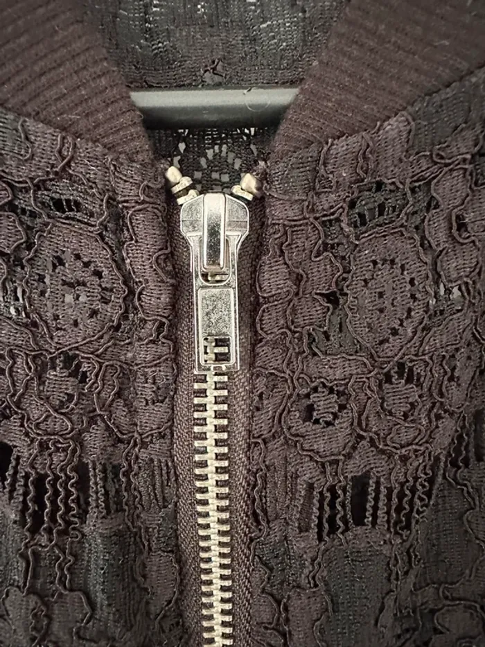 Veste noire dentelle - photo numéro 4