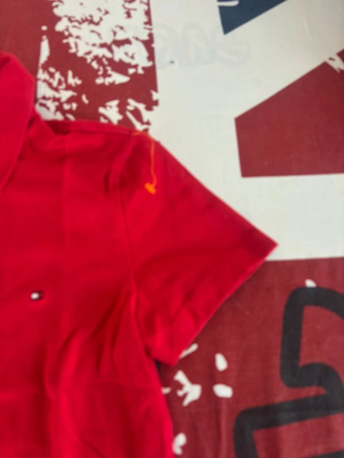 Polo Tommy Hilfiger rouge 5 boutons taille xs - photo numéro 5