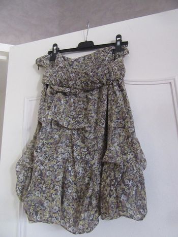Jupe motif fleurs taille 44  A. thiery