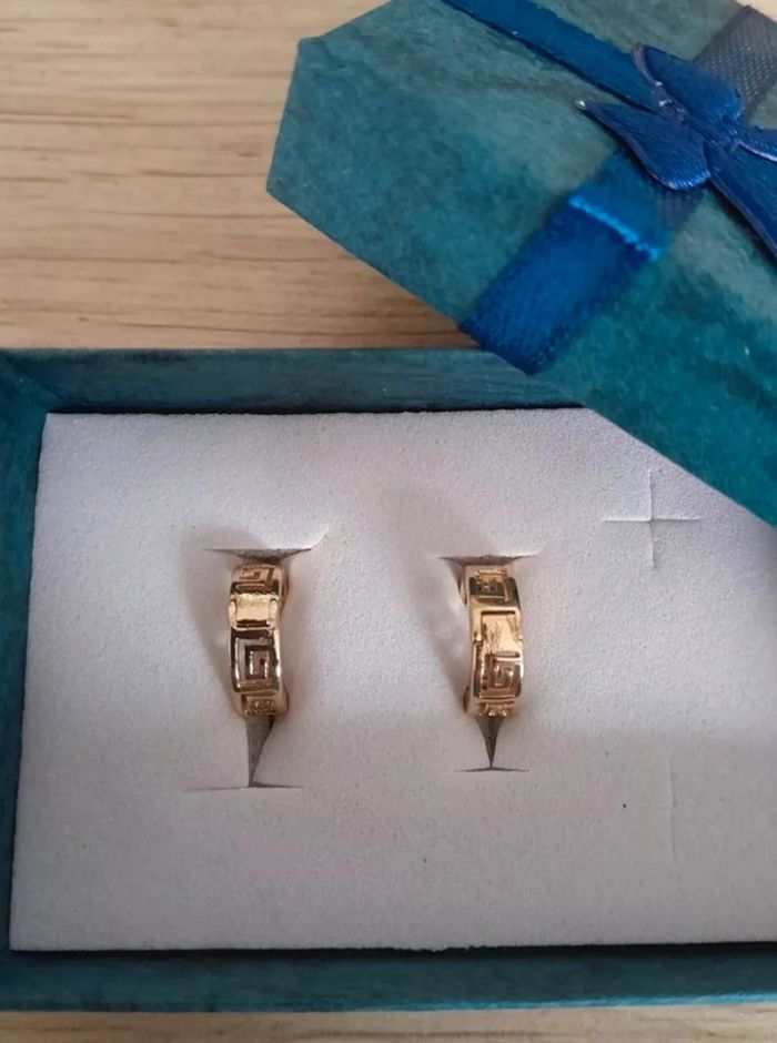 Petits anneaux,boucles d'oreilles dorées