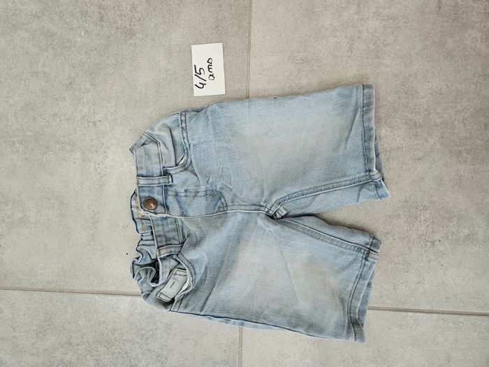 Short en jean bleu clair garçon 4/5 ans - photo numéro 1