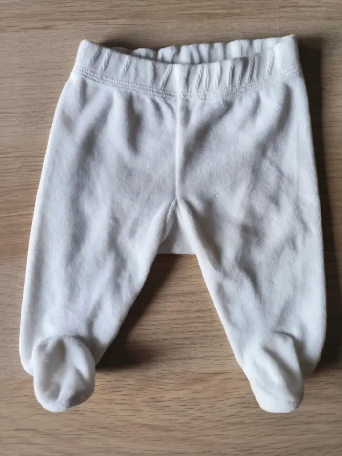 Lot pantalons 1 mois - photo numéro 4