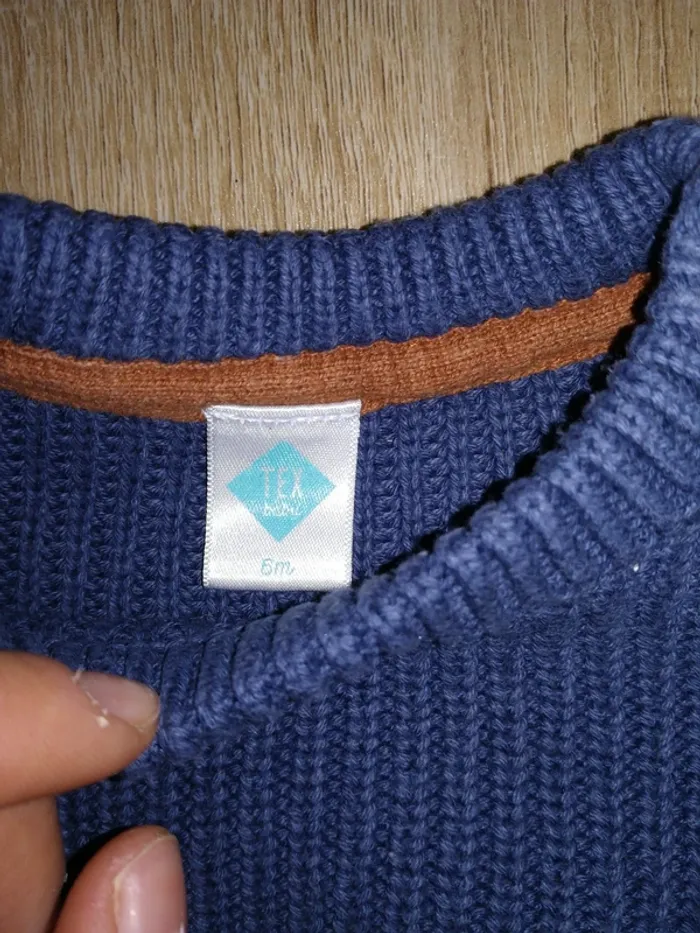 Lot d'un pull/un gilet 6 mois - photo numéro 3