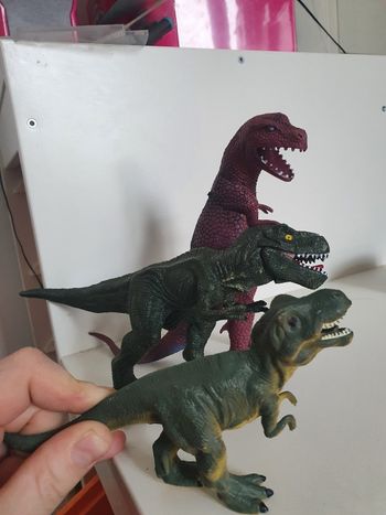 Figurine dinosaure