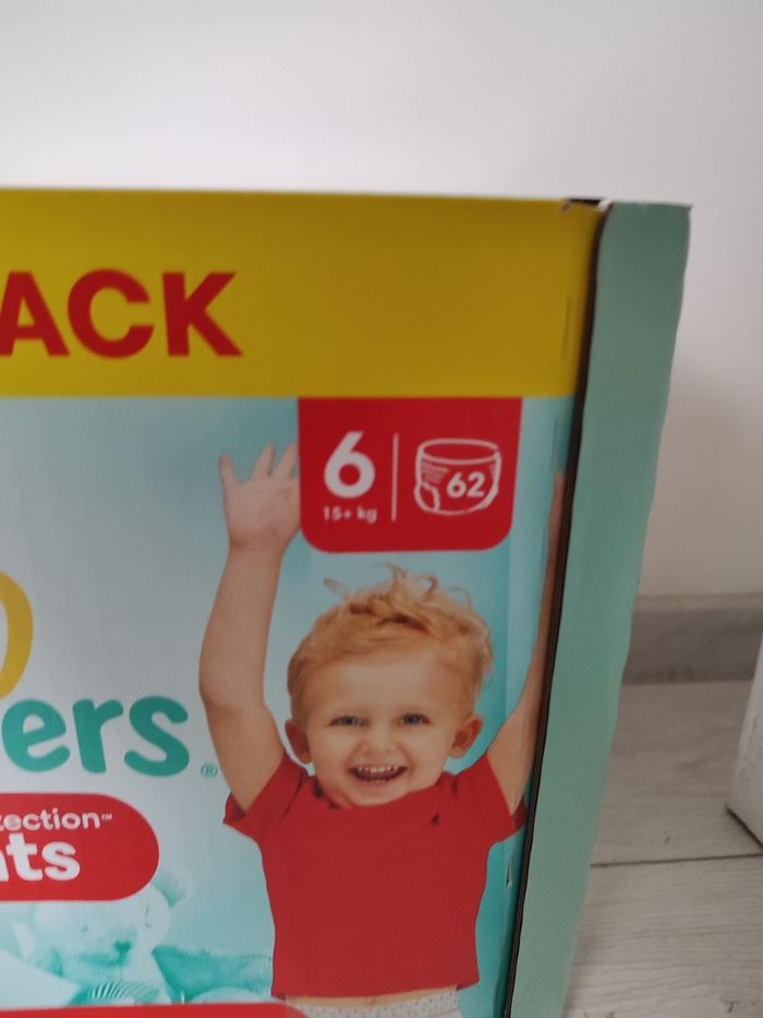 Couches Pampers - photo numéro 2