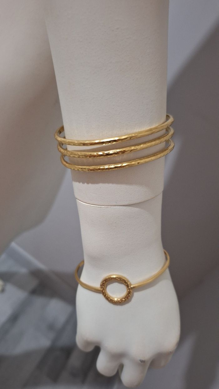 Lot de 2 bracelets inoxydable diamètre 54-56mm neuf