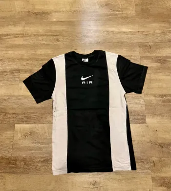 T shirt Nike air blanc et noir taille s