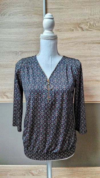 Blouse manches 3/4.