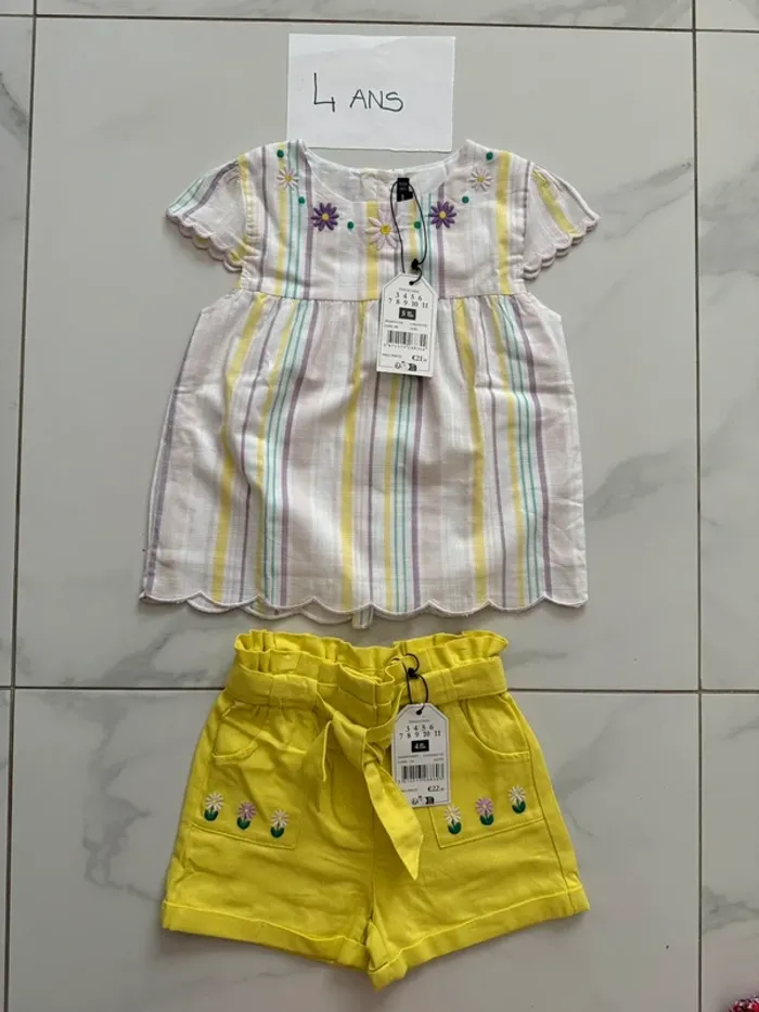 Ensemble sergent major 4 ans neuf