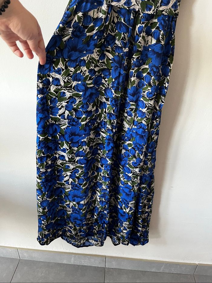 Robe longue et légère d’été manches courtes à imprimé floral bleu - photo numéro 7