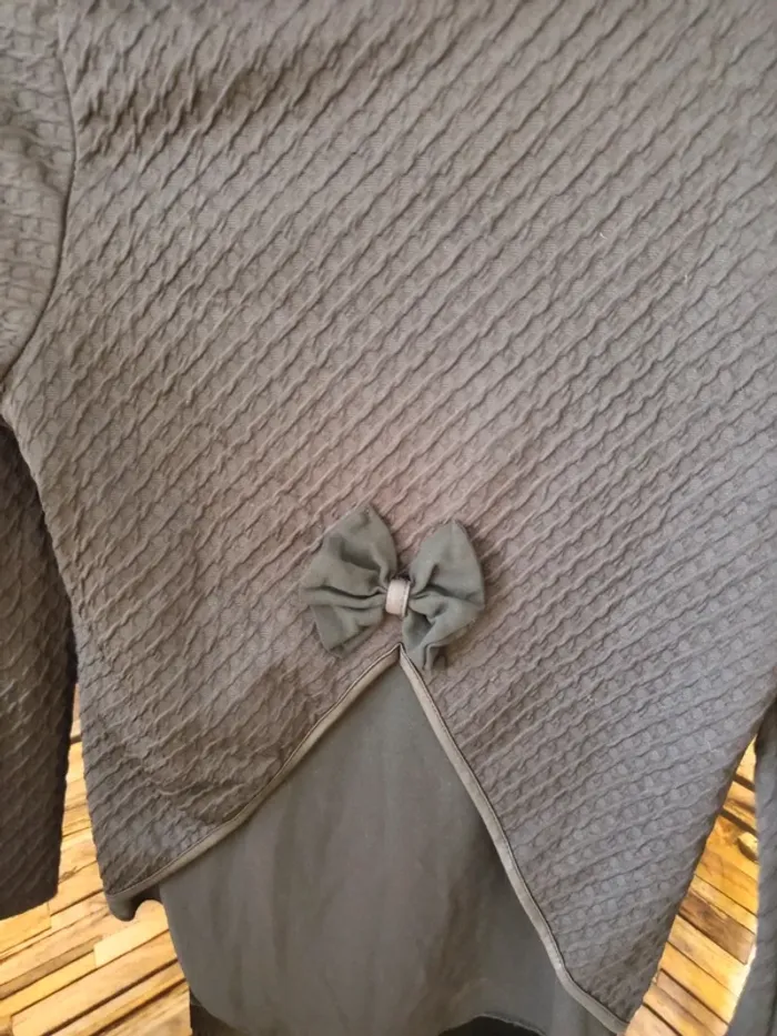 Pull à noeud dans le dos - photo numéro 7