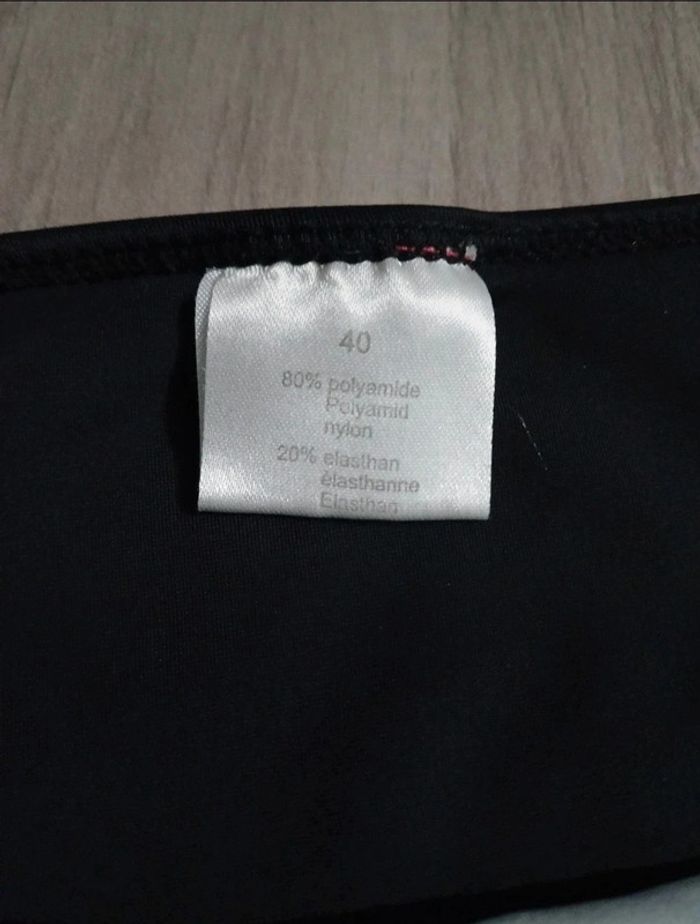 Bikini noir neuf
Taille 40 - photo numéro 4