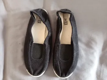 Chaussures de gym 26