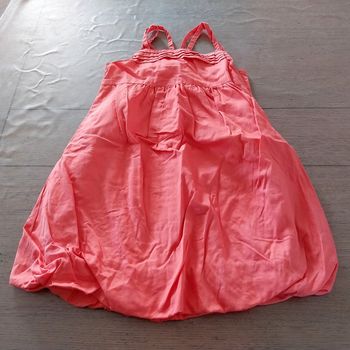 Jolie robe fille 6ans en très bon état