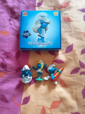Lot Schtroumpfs avec puzzle et personnages