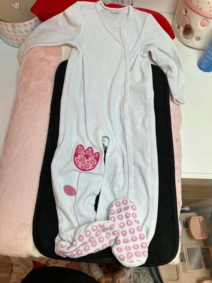 Pyjama, fille, trois ans