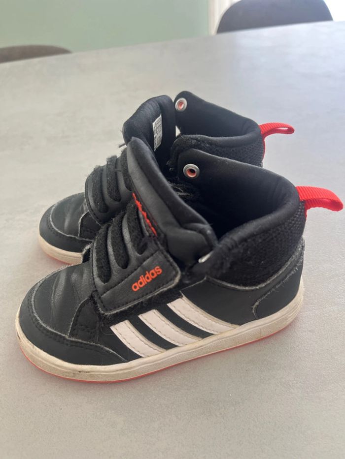 Basket adidas - photo numéro 3