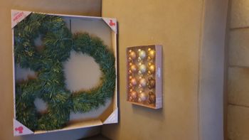 couronne Mickey et 12 boules assorties Disney neufs