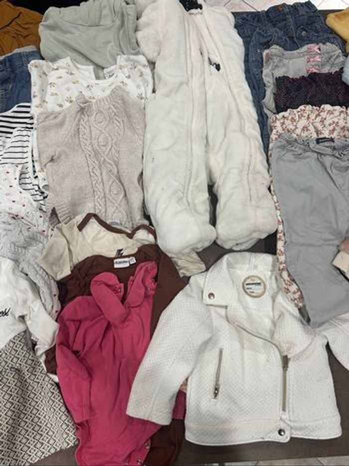 Lot vêtements fille 18 mois - photo numéro 4