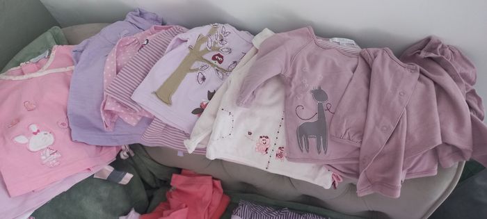 Lots de vêtements filles 1-3-6 mois - photo numéro 4