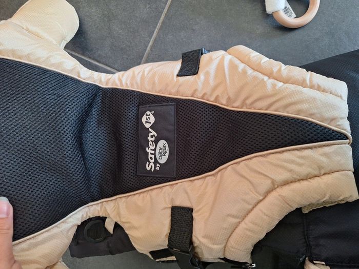 Porte-bébé utilisé une fois avec boîte Marque safety très bon état - photo numéro 10
