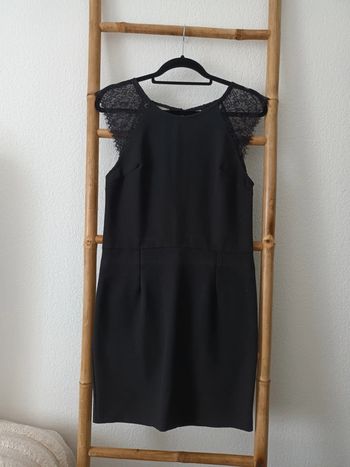 Jolie robe noire avec dentelle An'Ge taille S
