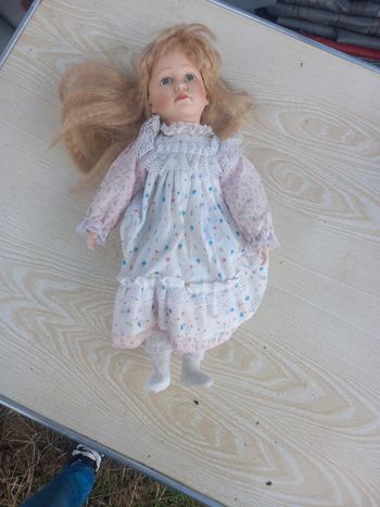 Poupée porcelaine vintage