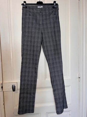 Pantalon chic à carreaux taille 38