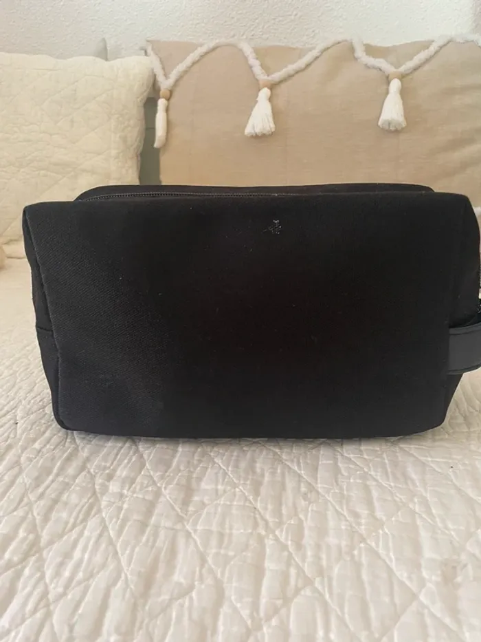 Trousse de toilette ou maquillage Yves St Laurent - photo numéro 2