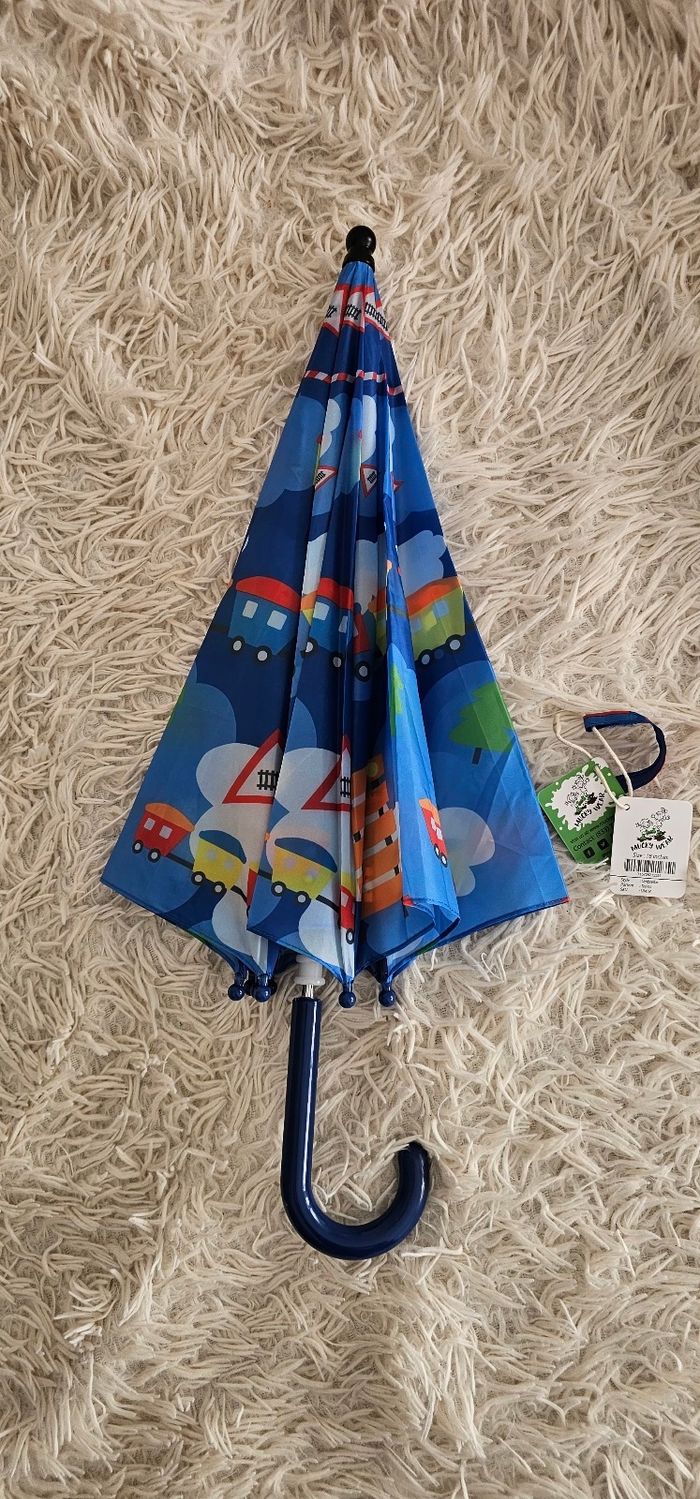 Magnifique parapluie 🌂 garçon motifs train 🚆 - photo numéro 7