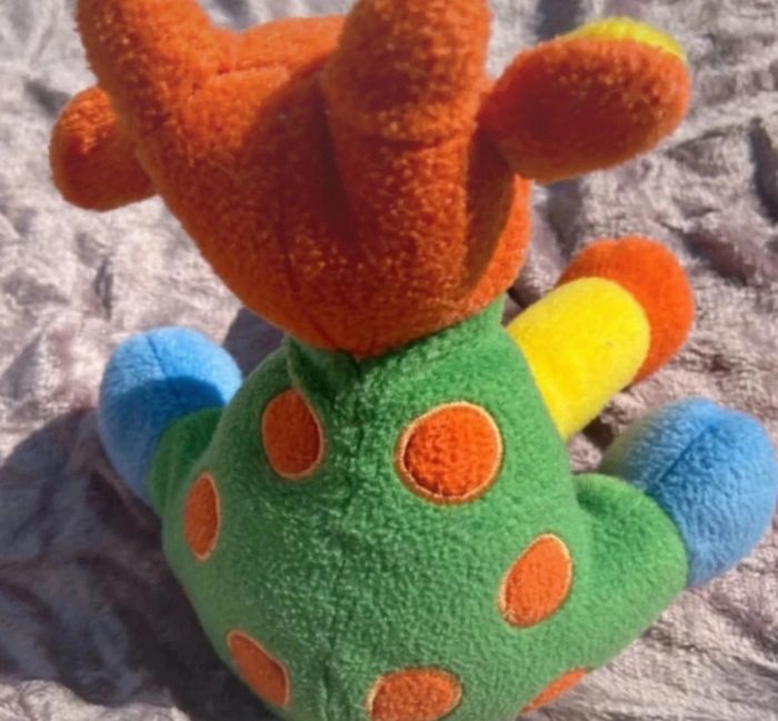 🌈 Peluche Girafe Vintage qui couine - Colorée - En bon état🌈 - photo numéro 2