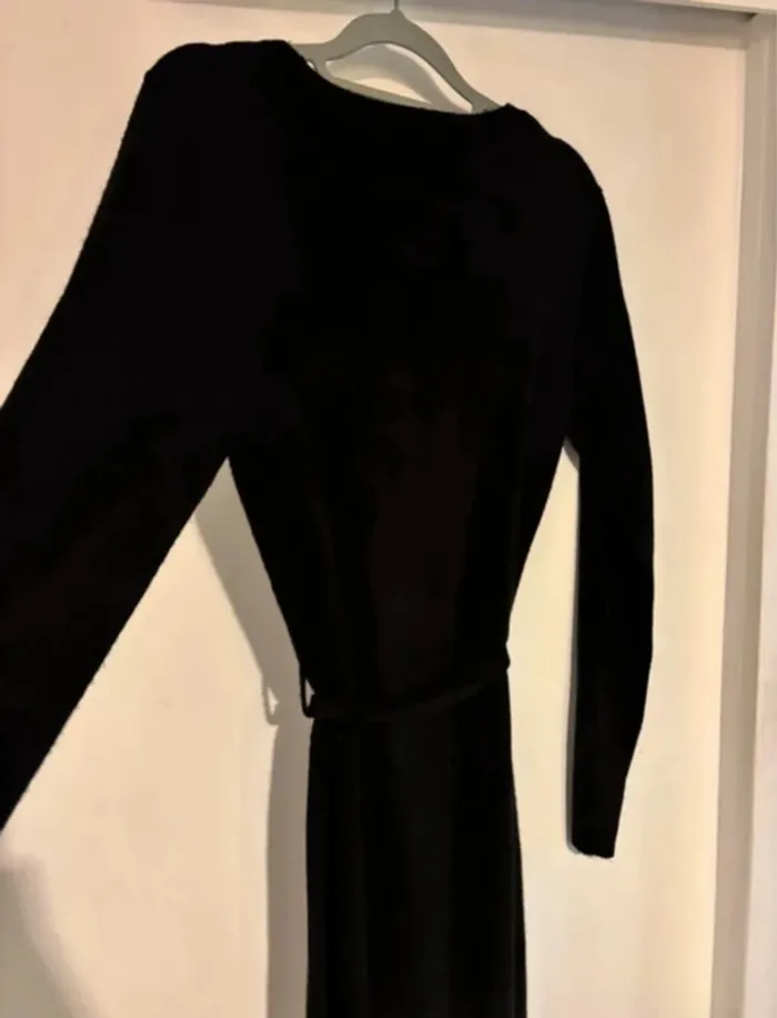 Robe pull noire neuve à ceinture – Anna Karel – Taille M - photo numéro 5