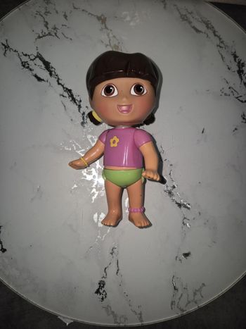 Figurine dora
